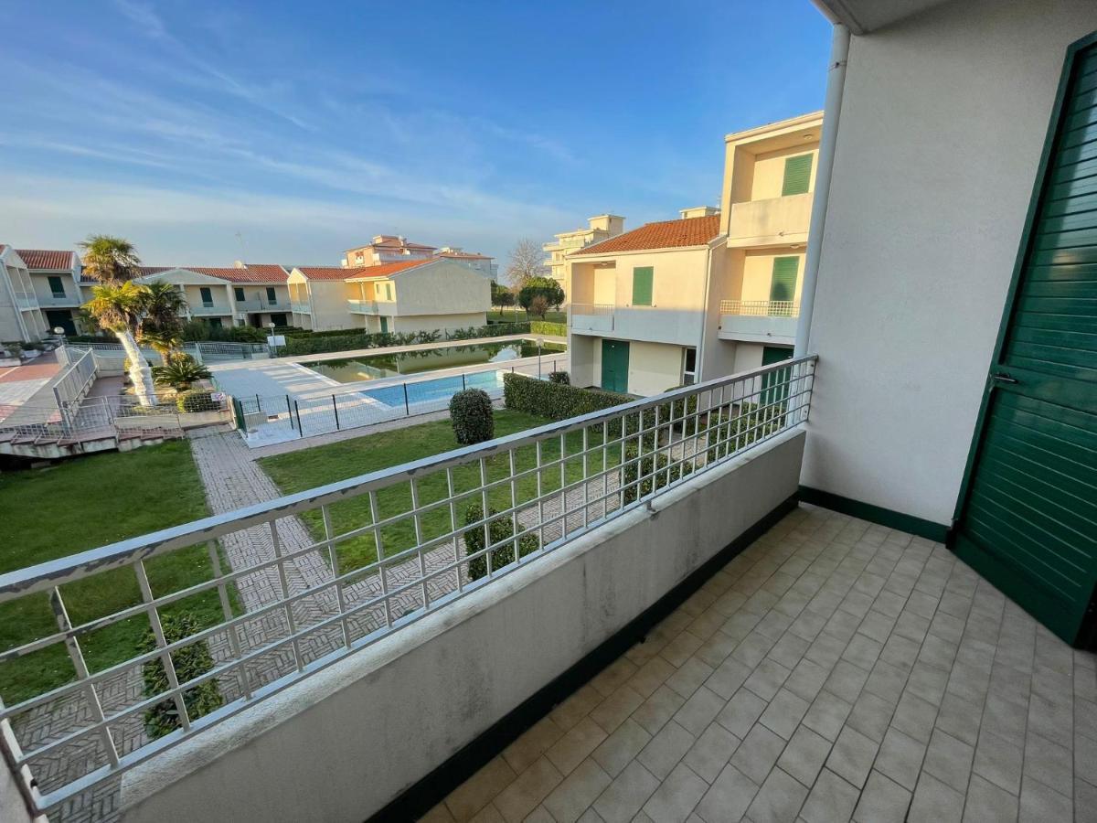 Apartment Caorle De Lux Swimming Pool, Parking, Garden Ngoại thất bức ảnh