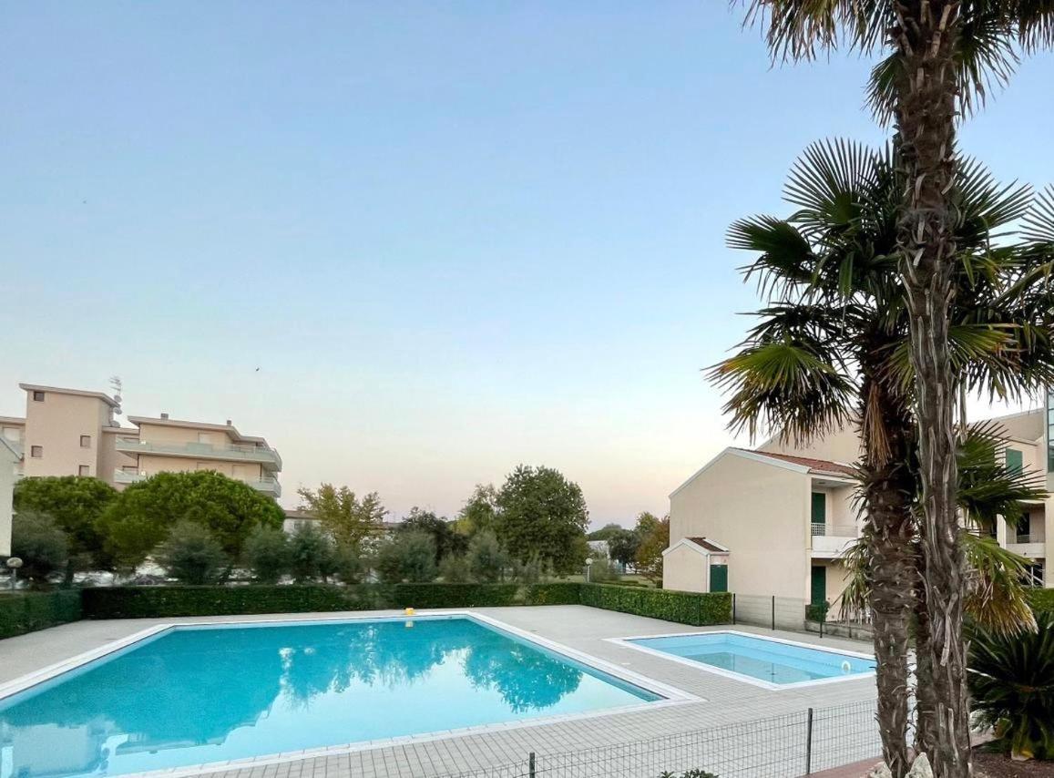 Apartment Caorle De Lux Swimming Pool, Parking, Garden Ngoại thất bức ảnh