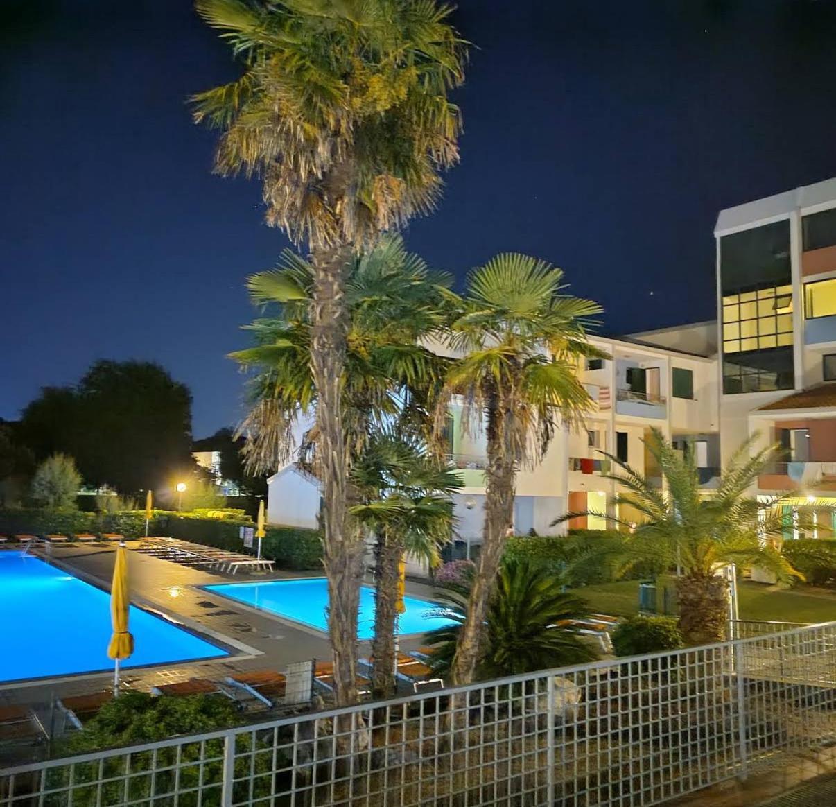 Apartment Caorle De Lux Swimming Pool, Parking, Garden Ngoại thất bức ảnh